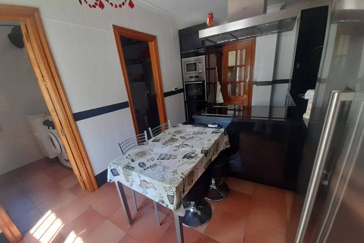 Holiday home Con Amplios Espacios, Piscina Y Garaje *